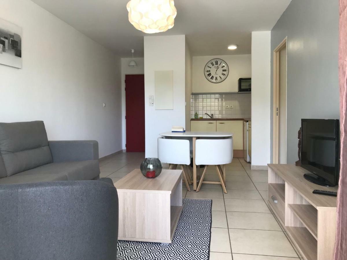 Meuble Homard Avec Jacuzzi Et Vue Mer サンジルレバン エクステリア 写真