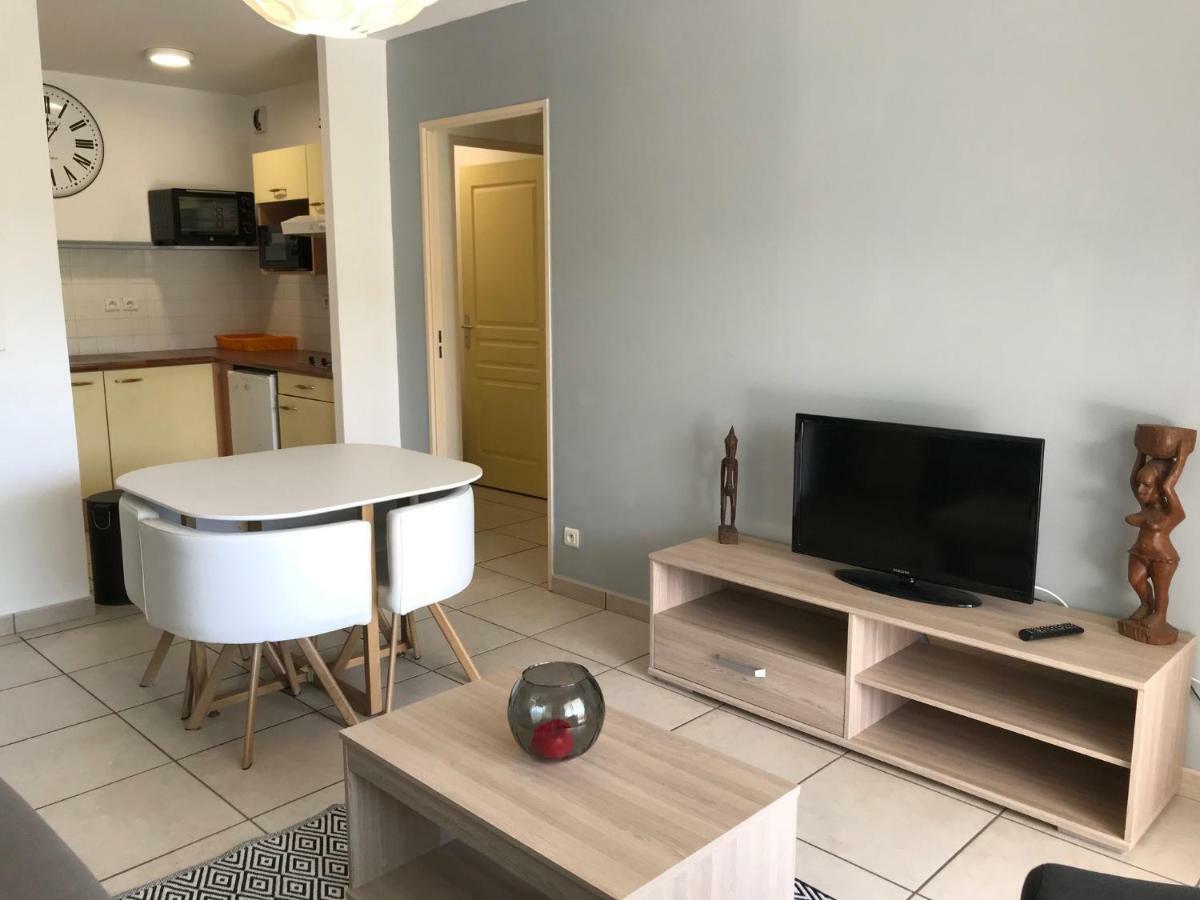 Meuble Homard Avec Jacuzzi Et Vue Mer サンジルレバン エクステリア 写真