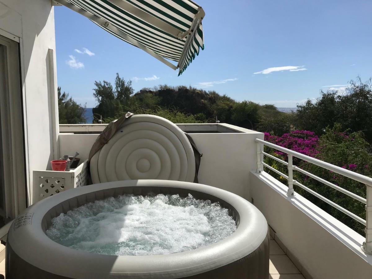 Meuble Homard Avec Jacuzzi Et Vue Mer サンジルレバン エクステリア 写真